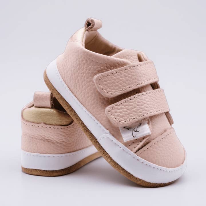 Le Low Top pour la vente par Little Love Bug Company