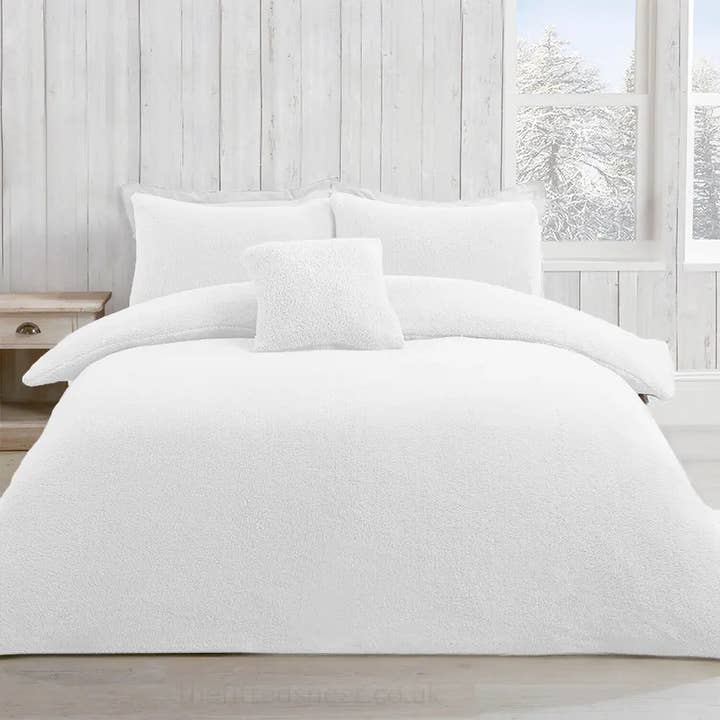Teddy Fleece Duvet Set with Pillowcases- White for wholesale by The Fitted Sheets