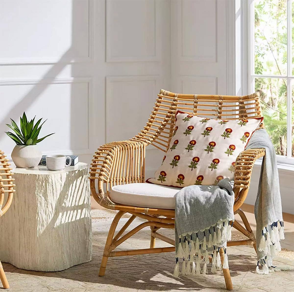 Fennco Styles - Wholesale Throw/Decorative Pillow - Flower Embroidery 18" Throw Pillow9