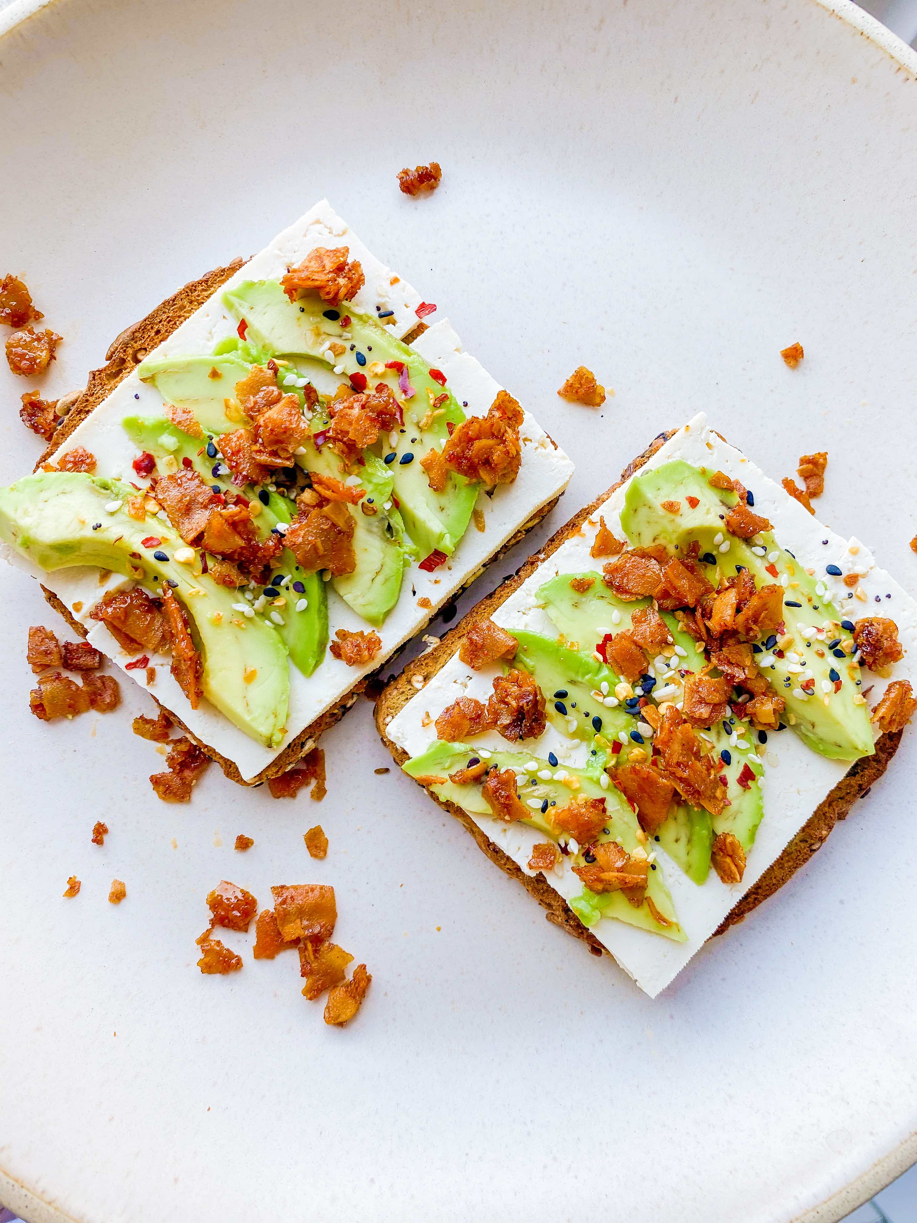 Madly Hadley - Wholesale Shelf Stable Prepared Meal - Original Plant-Based Bacon Bits3