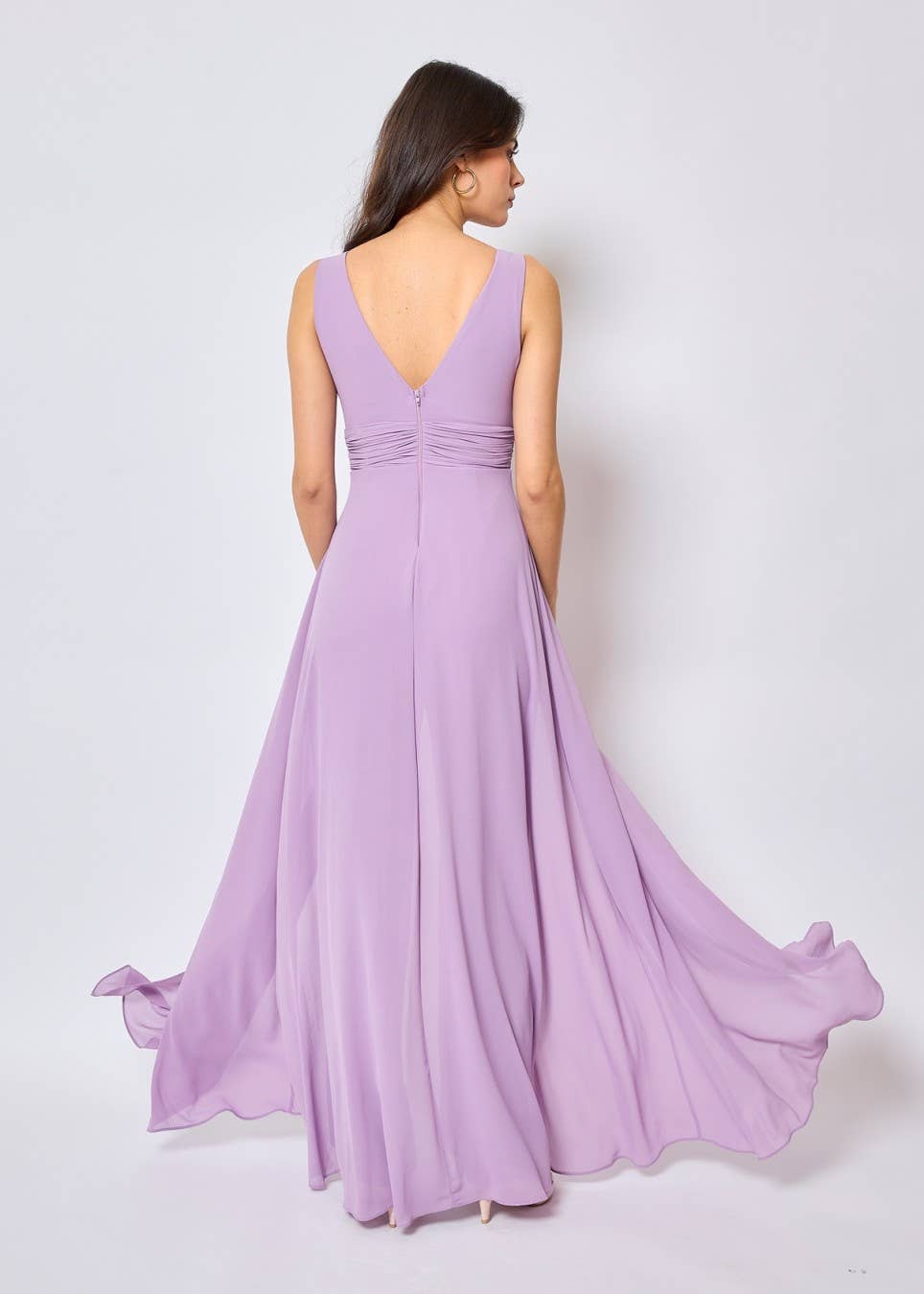 Eva & Lola - Epsilonn – Großhandel Abendkleid – Damen – Jumpsuit-Kleid mit tiefem V-Ausschnitt7