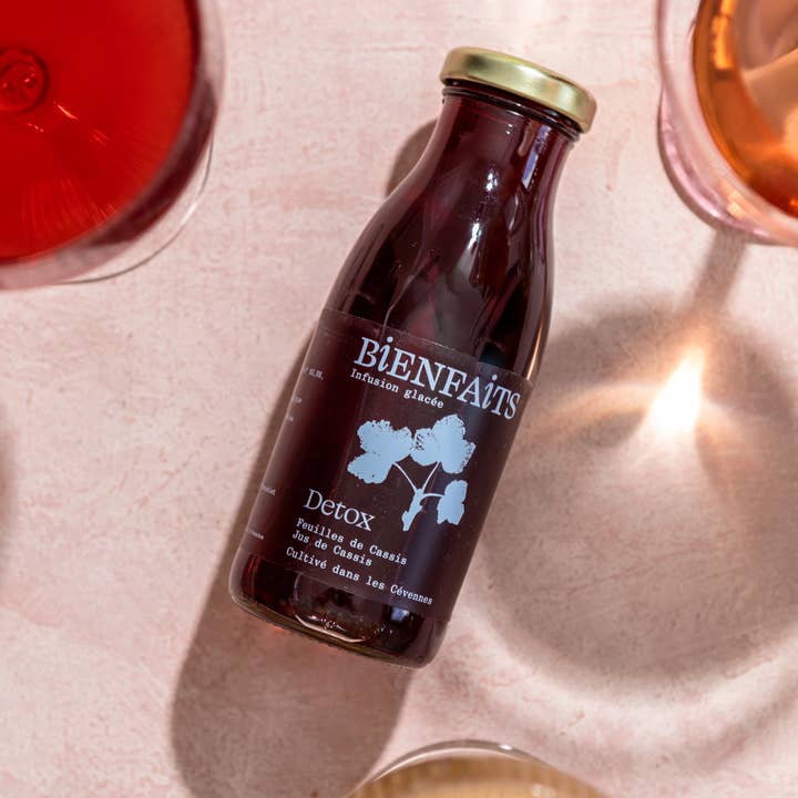 Detox - Cassis blade & solbærsaft - 25cl for engroshandel hos Bienfaits Infusions