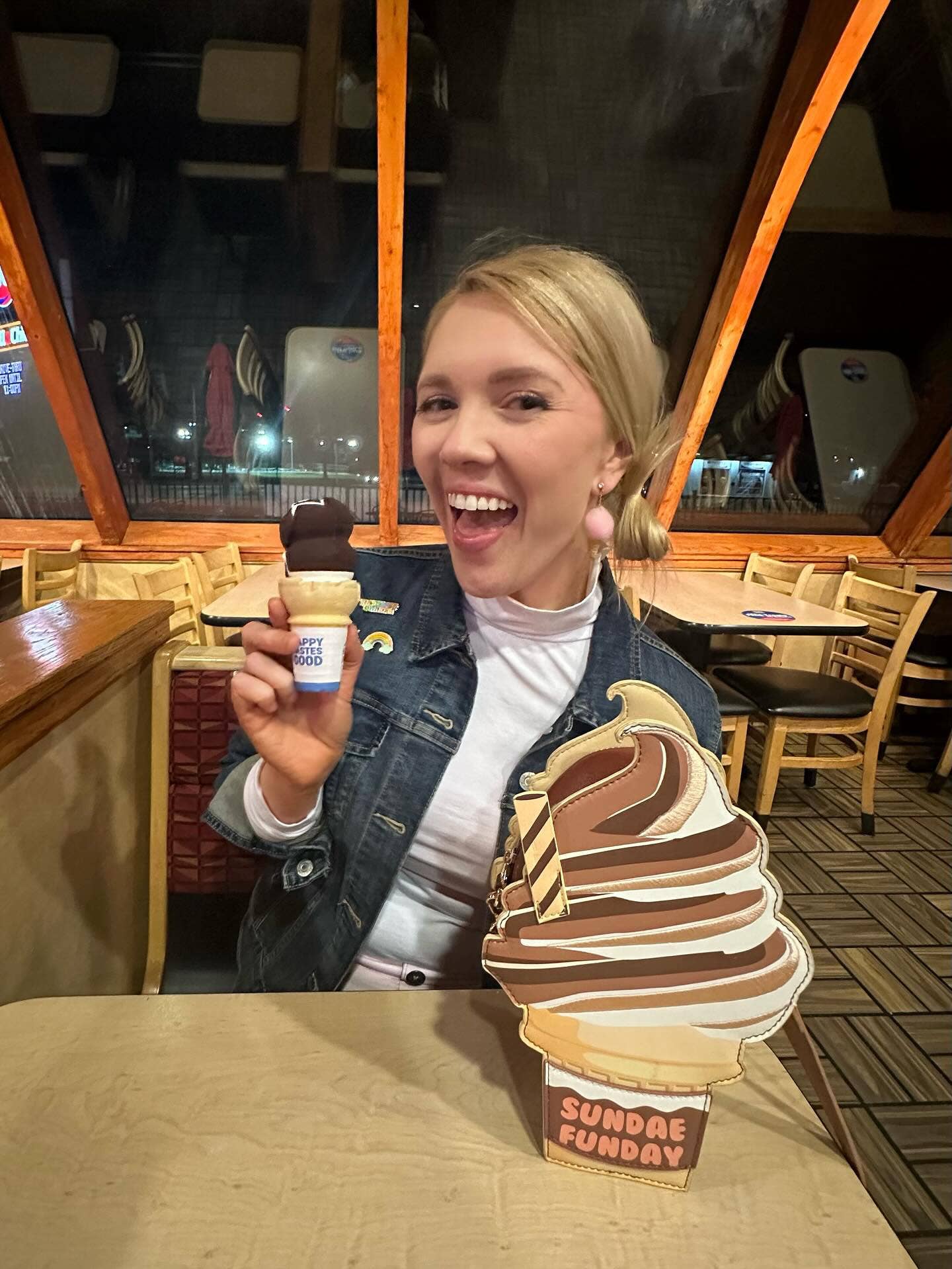 Bewaltz - Wholesale Crossbody Bag - Women's - Soft Serve Handbag - Sundae Funday2