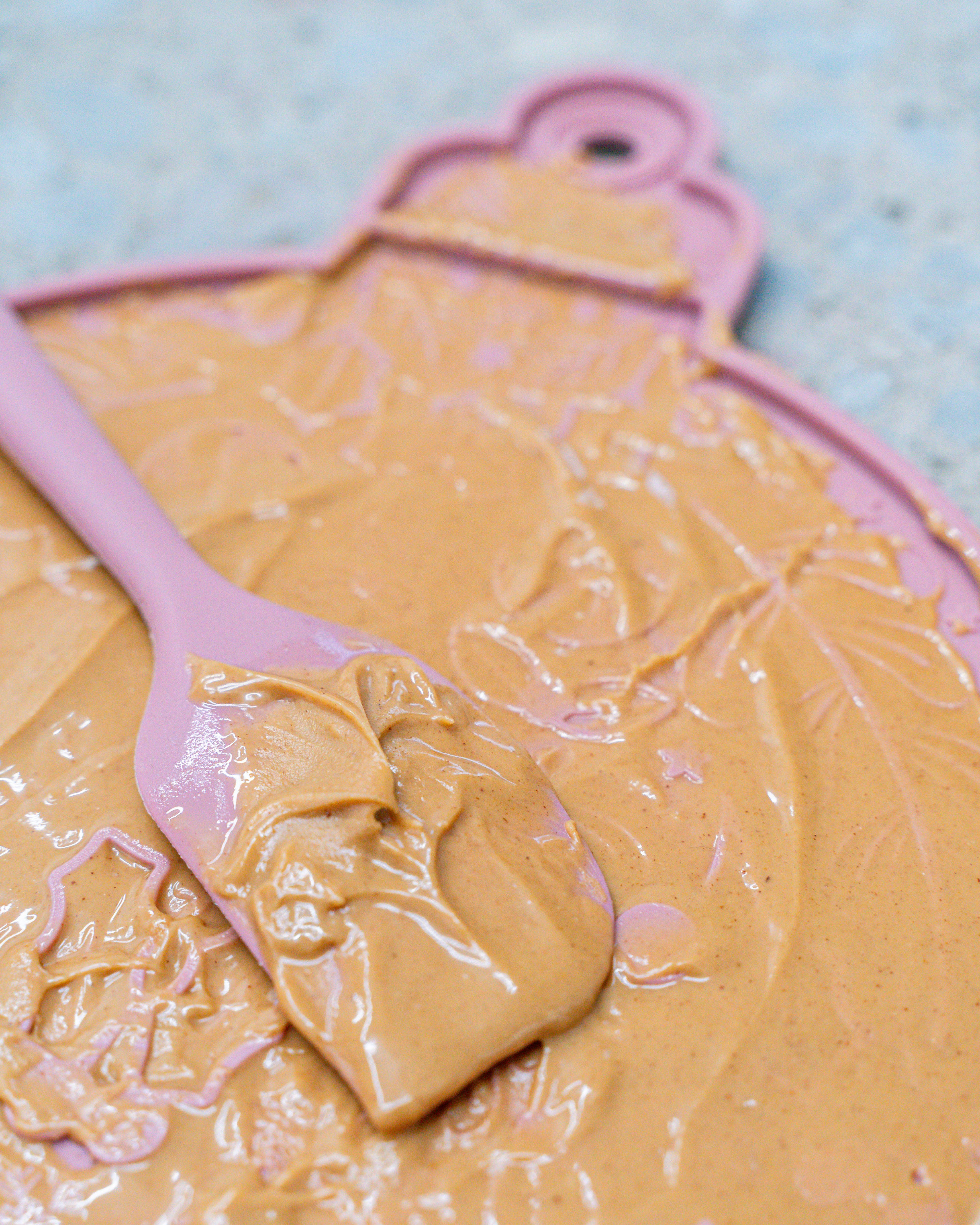 dexypaws - Wholesale Pet Food Mat - Dog - 2 Piece Ornament Lick Mat & Spatula Set7