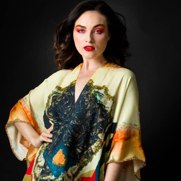 Lady In Peridome Kimono de la Colección de Anet para venta al por mayor de Anet’s Collection