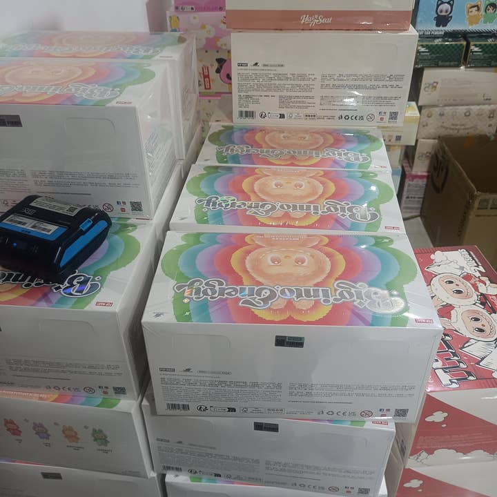 Gumdrop Garden - Wholesale Figurine Toy - Kids - Guaranteed Authentic Labubu – Big Energy Series Blind Box1