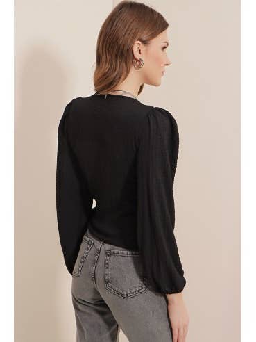 Mani Textile - Wholesale Blouse - Women's - Cache Coeur shirt - Black1