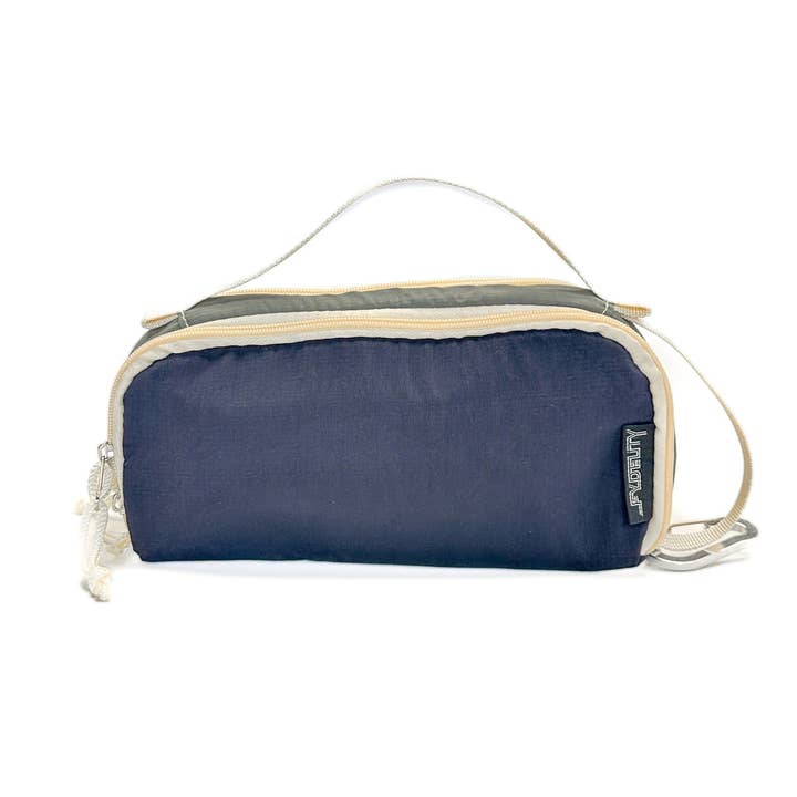 Fydelity - Wholesale Eyewear Cases & Holders - Women's - 84257: Throwin' Shade + Lil' | Puffy | Black&Cam...0