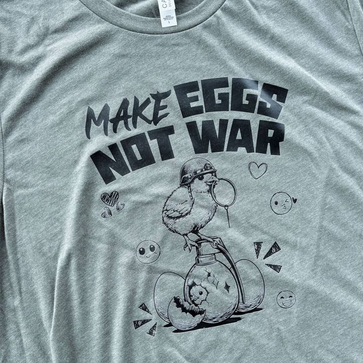 The Chicken Bawks - Wholesale Screen Printed T-Shirt - Unisex - Make Eggs Not War4