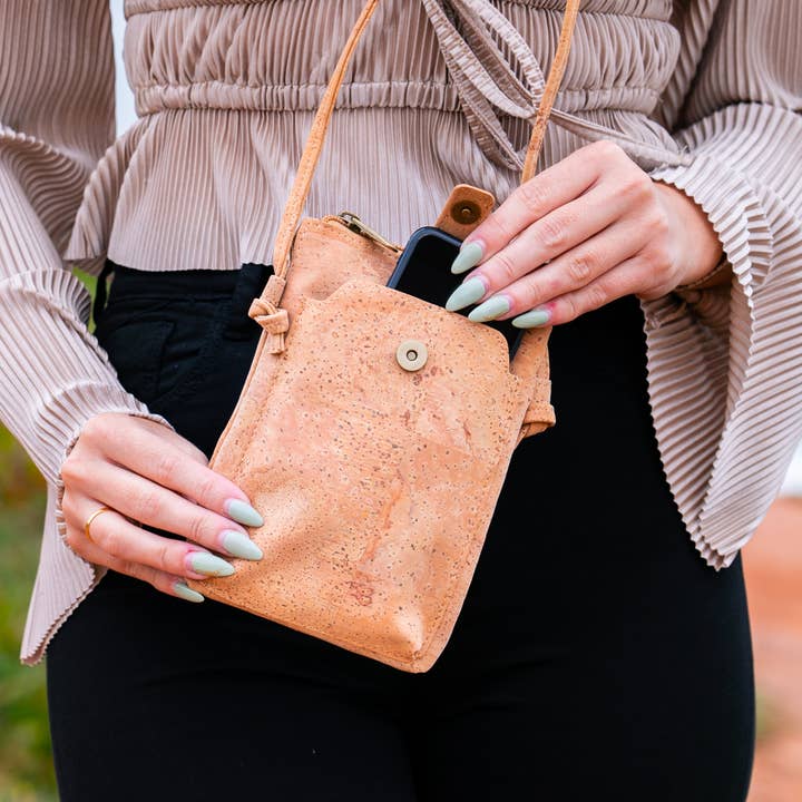 Meninas Bonitas Cork - Wholesale Phone Wallet - Women's - Cork Women's Phone Pouch