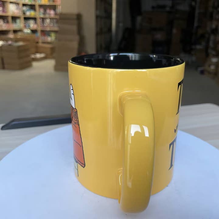 Silver Buffalo - Vente Tasse à café - Tasse en céramique 20oz Peanuts Halloween Snoopy Trick Or Treat2