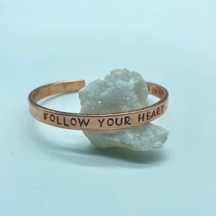 BOIS & COTON - Wholesale Bangle Bracelet - Set of 12 “Mantra” bracelets in solid copper1