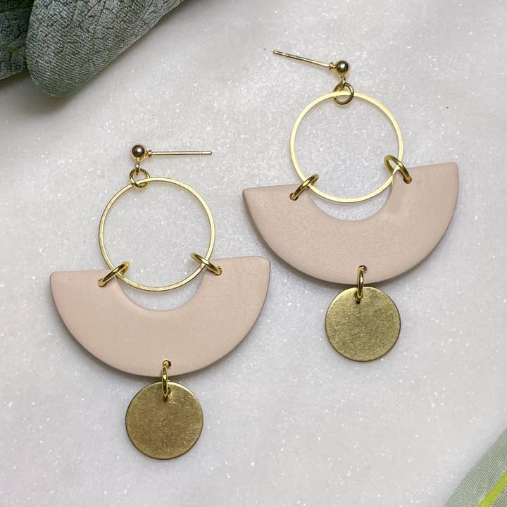 Mabel for wholesale by Reston & Rose Clay Company