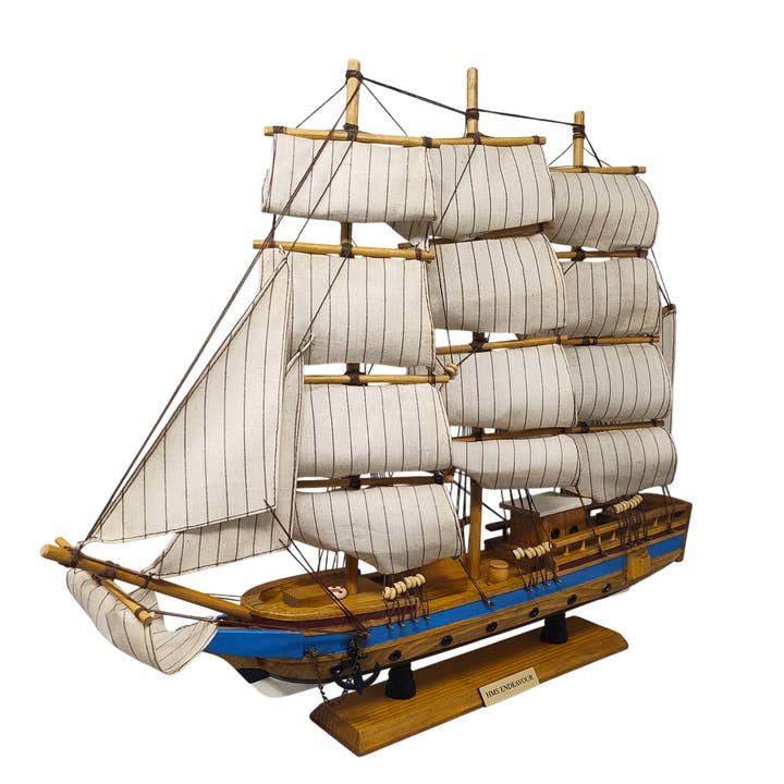 Navio Modelo Impressionante HMS Endeavour dos anos 1970. Feito à mão. Feito em por atacado de MadInteriorArt