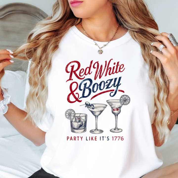 T-shirt Gráfica de Vinho Tinto e Álcool para o 4 de Julho por atacado de Happy Mail Wholesale