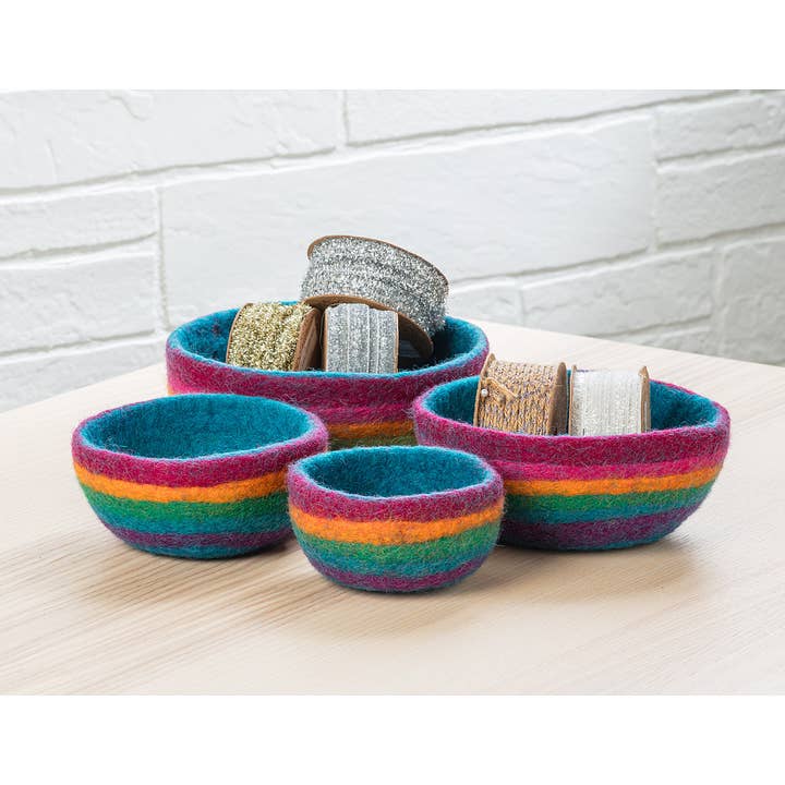 Abbott - Wholesale Decorative Plate/Dish/Bowl - Set of 4 Nesting Bowls-Rainbow-3.5-7"D3