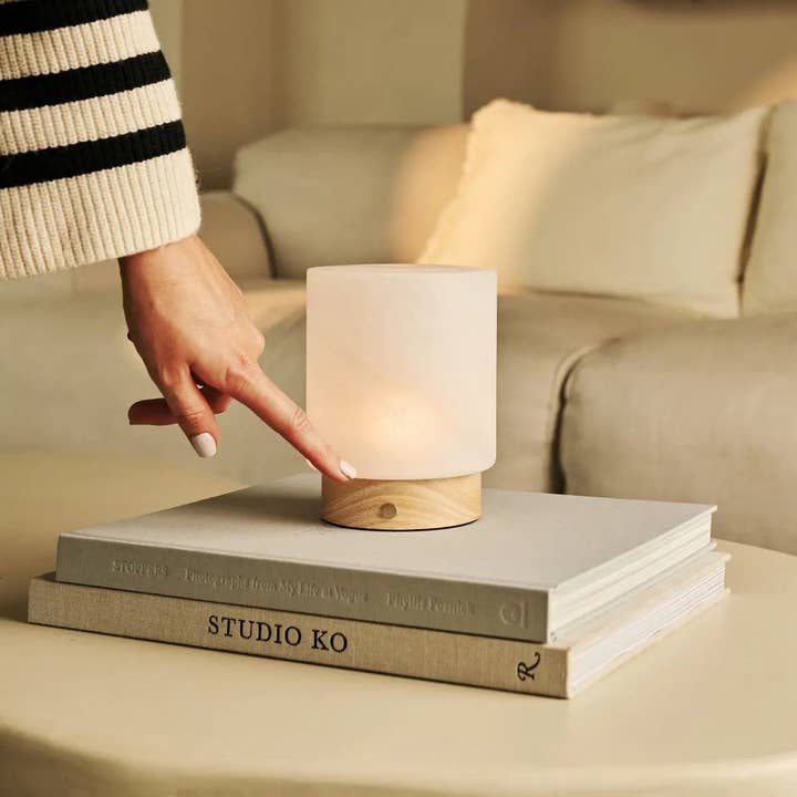 Tavellio - Wholesale Accent/Desk Lamp - Pien Light Brown Wooden Table Lamp – Rechargeable, Dimmable & Up to 100 Hours of Battery7