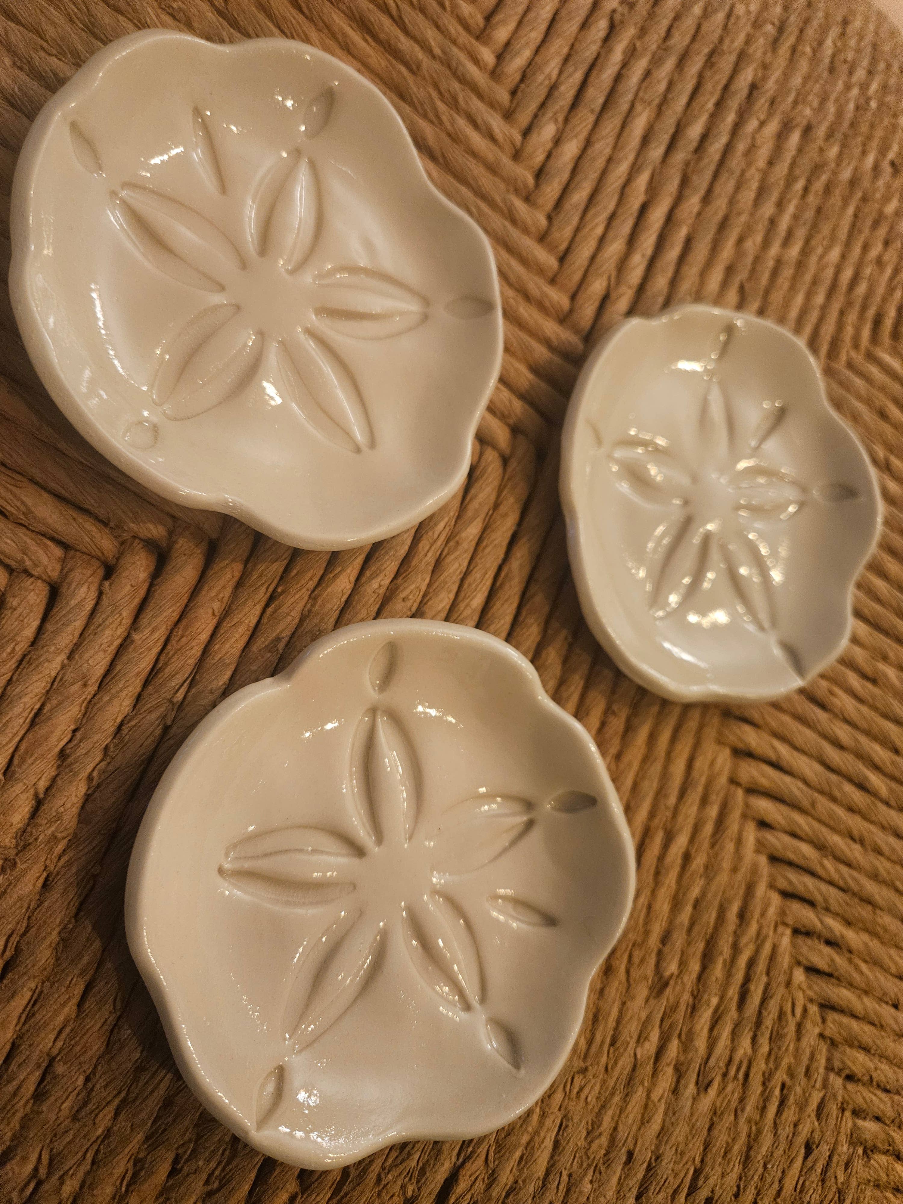 Teal Turtle Studio - Wholesale Jewelry Dish - Sand Dollar Ceramic Handmade Trinket Dishes1