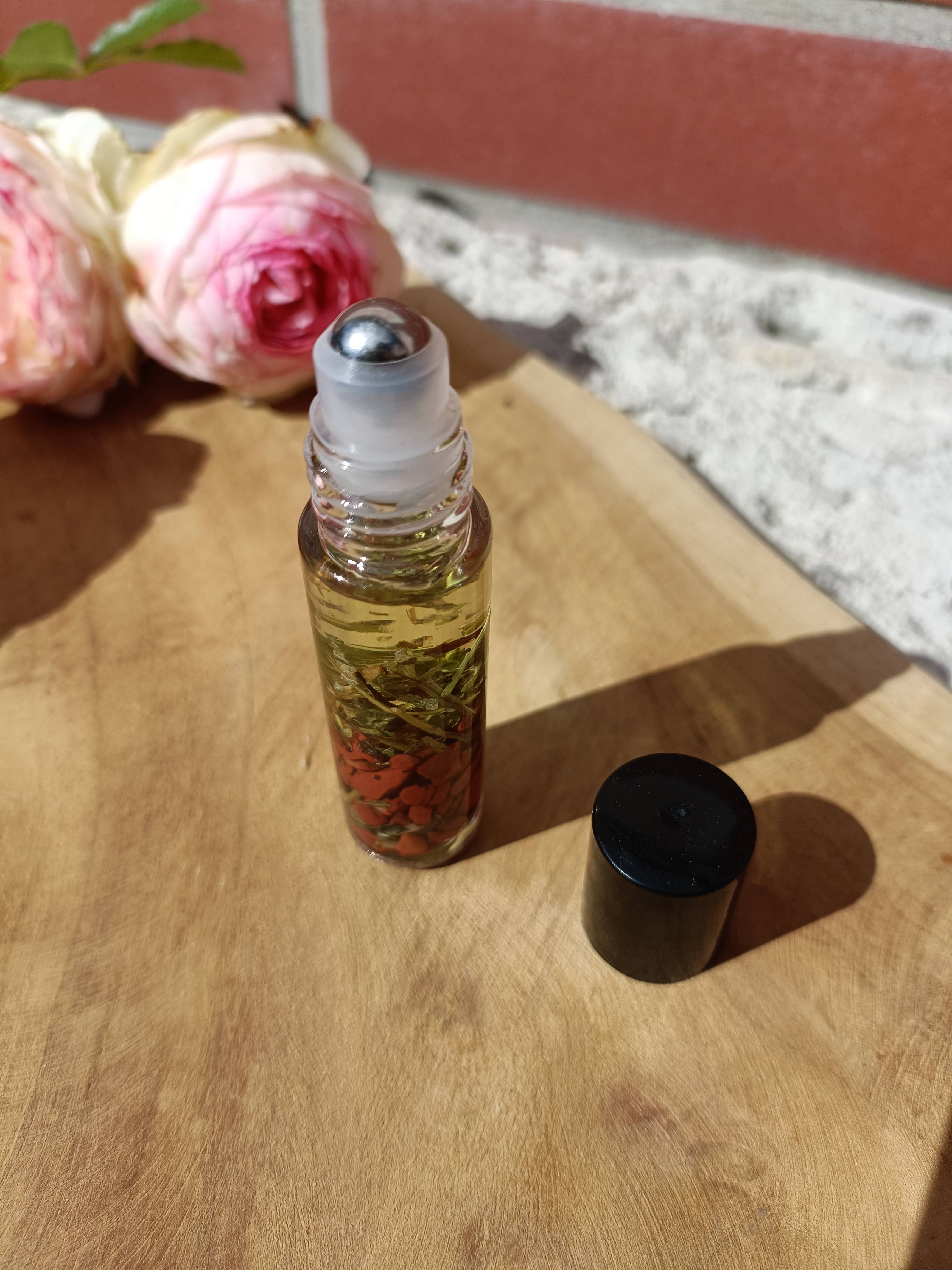 l'alchimie de mailys - Wholesale Essential Oil Roll-On - Endometriosis relief roll-on/painful periods4