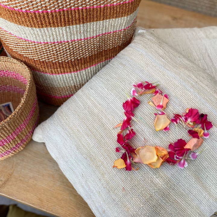 Crafts by Solid - Wholesale Throw Pillow Cover - Handmade Off White Silk Sari Cushion Covers - S 45 * 45 cm3