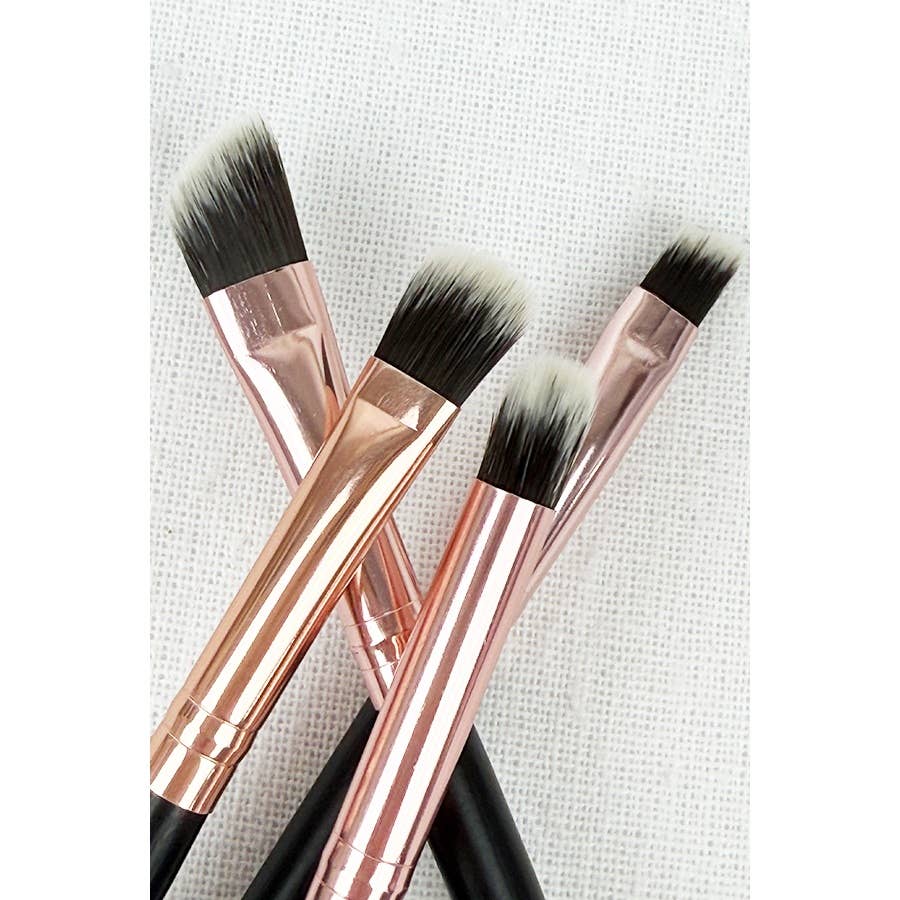 BLACK 4 Kind Beauty makeup brushes set for wholesale on Faire3
