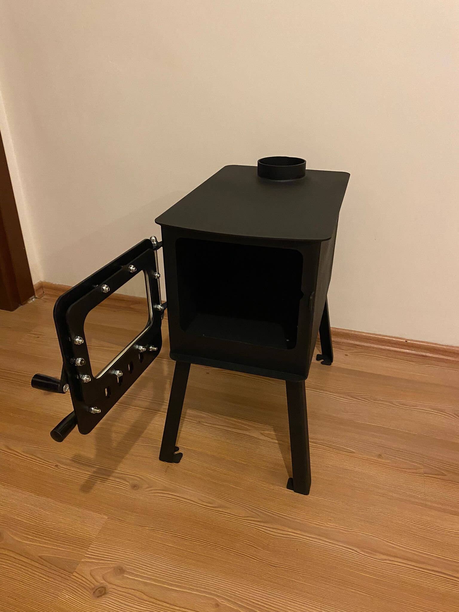 blackseametalworks - Wholesale Fire Pit - Heavy Duty Long Size Wood Stove For Small Spaces3