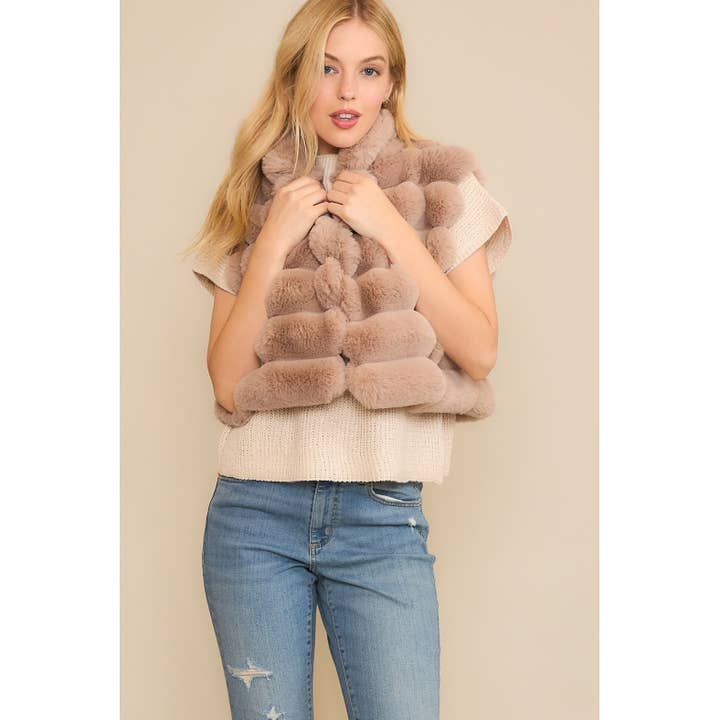 Sweet Generis - Wholesale Jacket - Women's - CROP STRIPE FUR HIGH NECK OPEN FRONT PUFFER VEST14