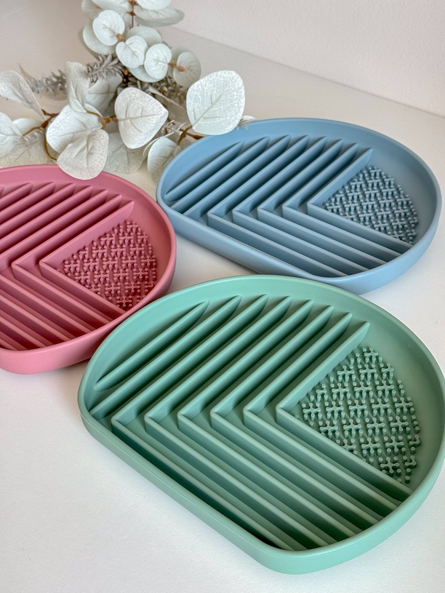 Doggotique - Vendita all'ingrosso Tappetino sottociotola per animali - Cane - Tappetino leccabile per cani e gatti Flag25