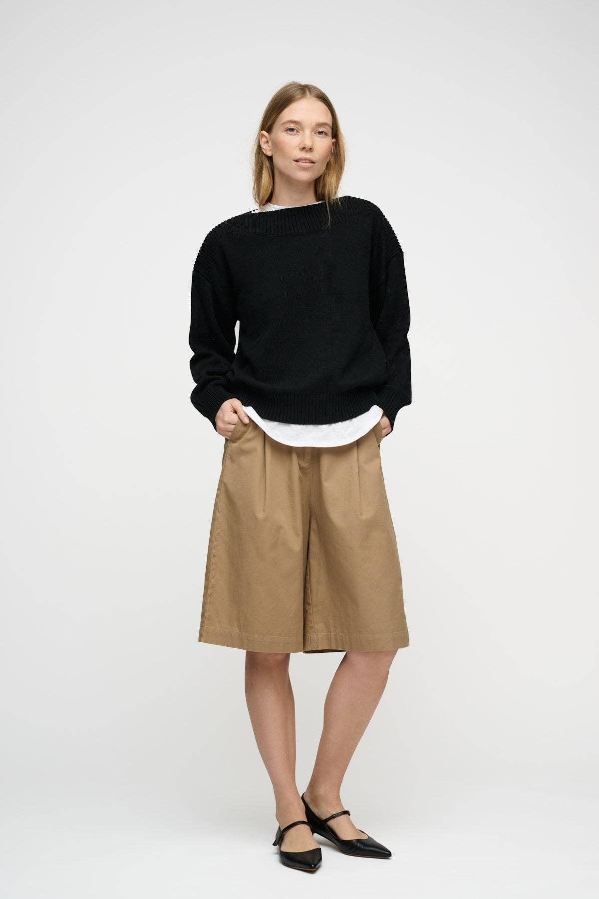 warm sand weekly shorts twill for wholesale on Faire3