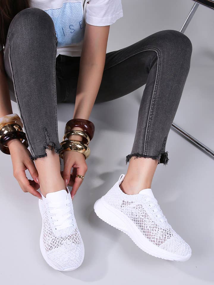 L-632, Airy baskets with translucent floral patterns in mesh for wholesale by BELLICY / Cink-me