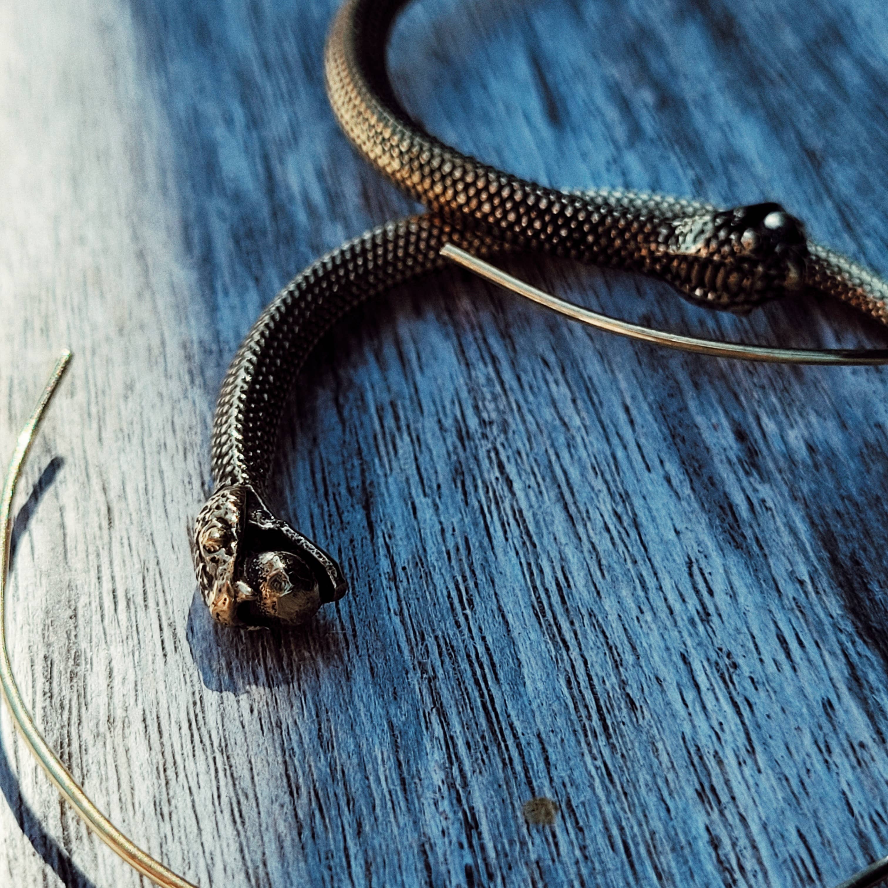 Bisjoux - Wholesale Hoop Earrings - Brass cobra snake hoop earrings5