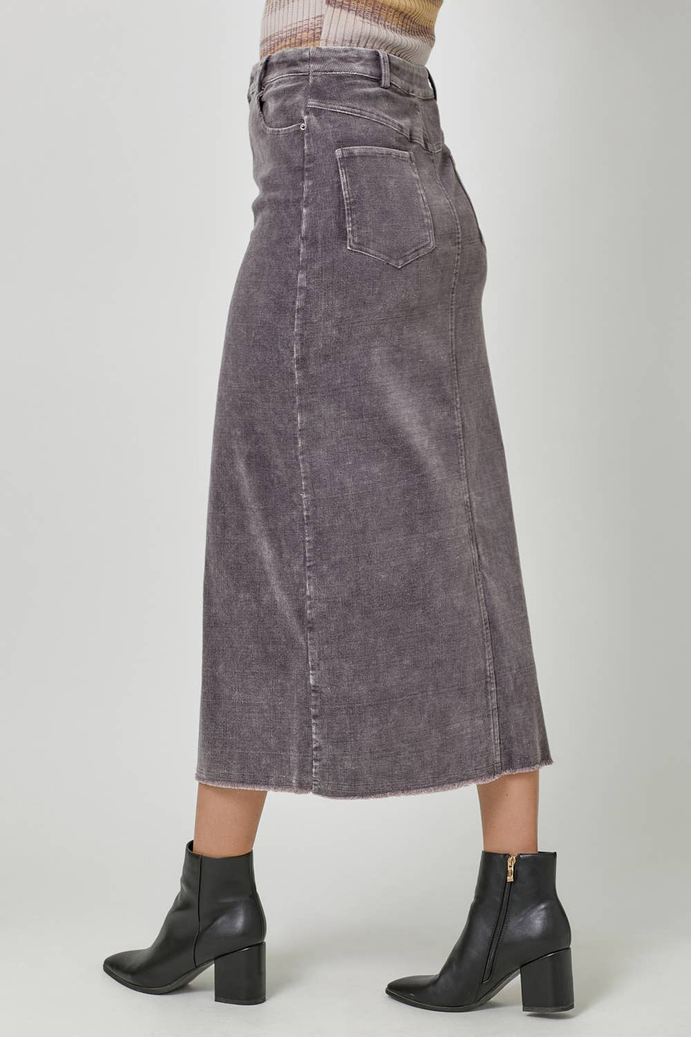 Mystree - Wholesale Skirt - Women's - 60742 Washed Front Slit Corduroy Skirt25