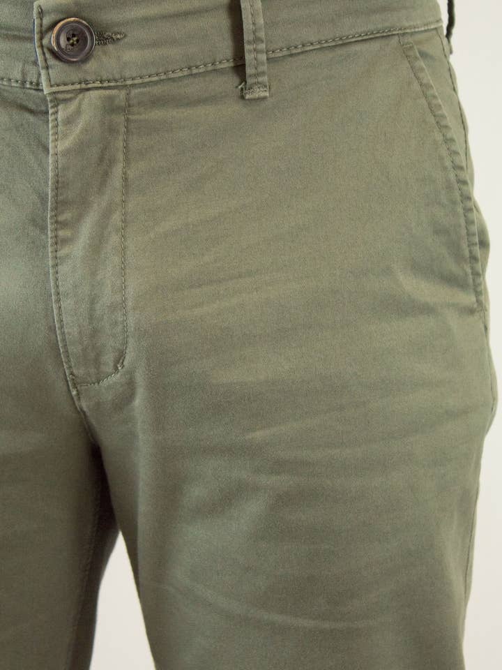 Pantaloni chino kaki uomo per la vendita all'ingrosso da parte di Patadegayo