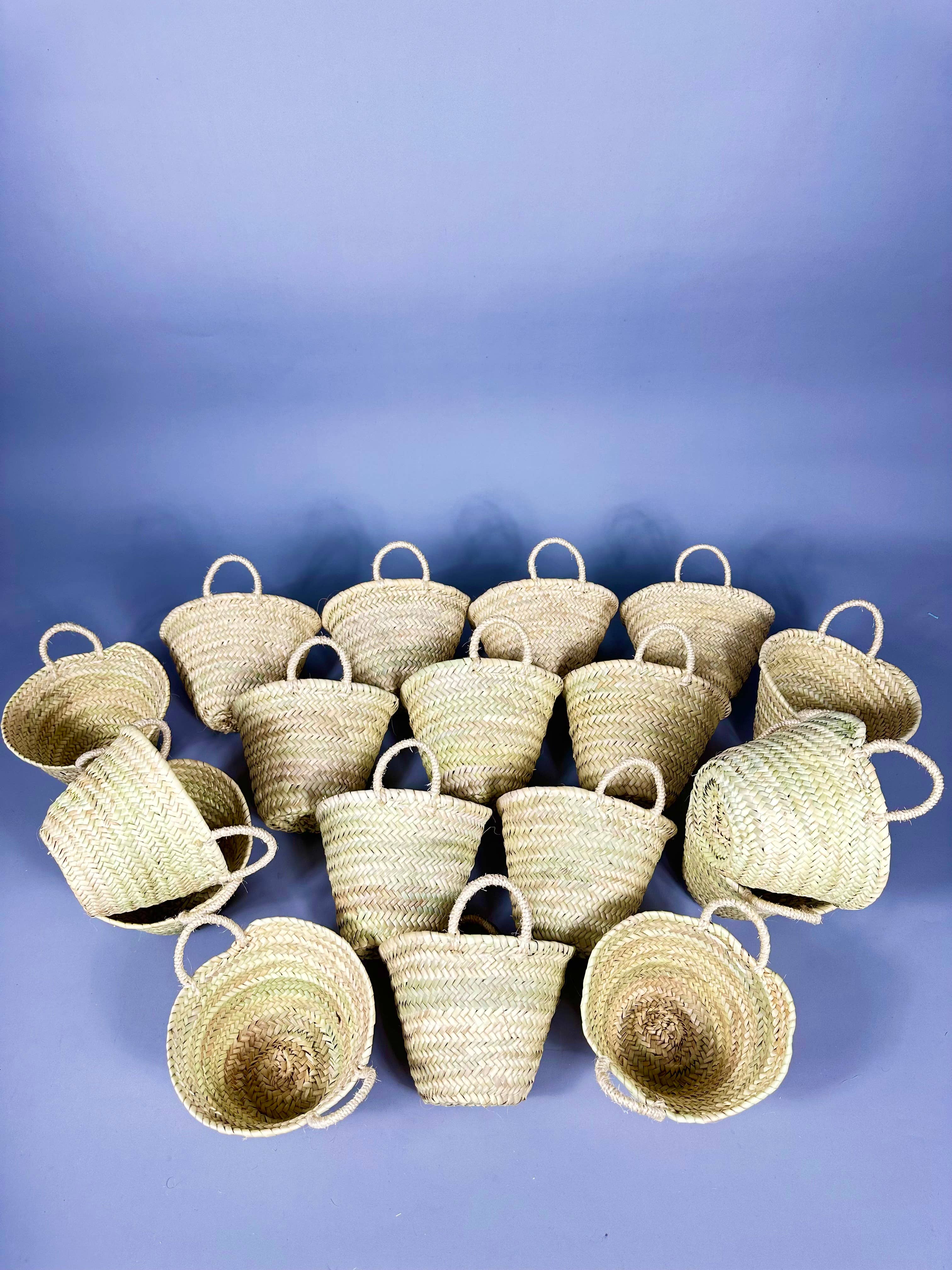 Mikwi – wholesale Picnic basket – Natural Straw Small Baskets, Small Rose Baskets1
