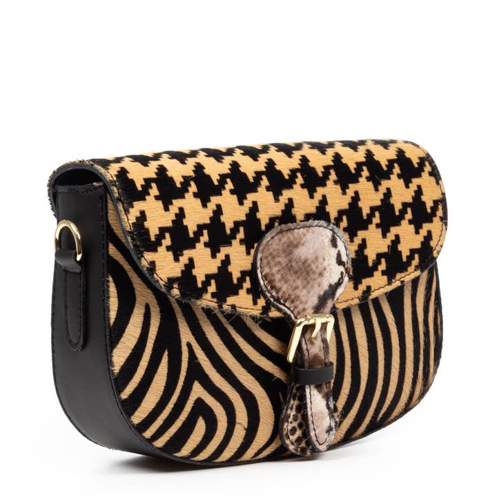 FIRENZE ARTEGIANI - Wholesale Shoulder Bag - Women's - Anghiari shoulder bag. Genuine Cavallino animal print leather.21