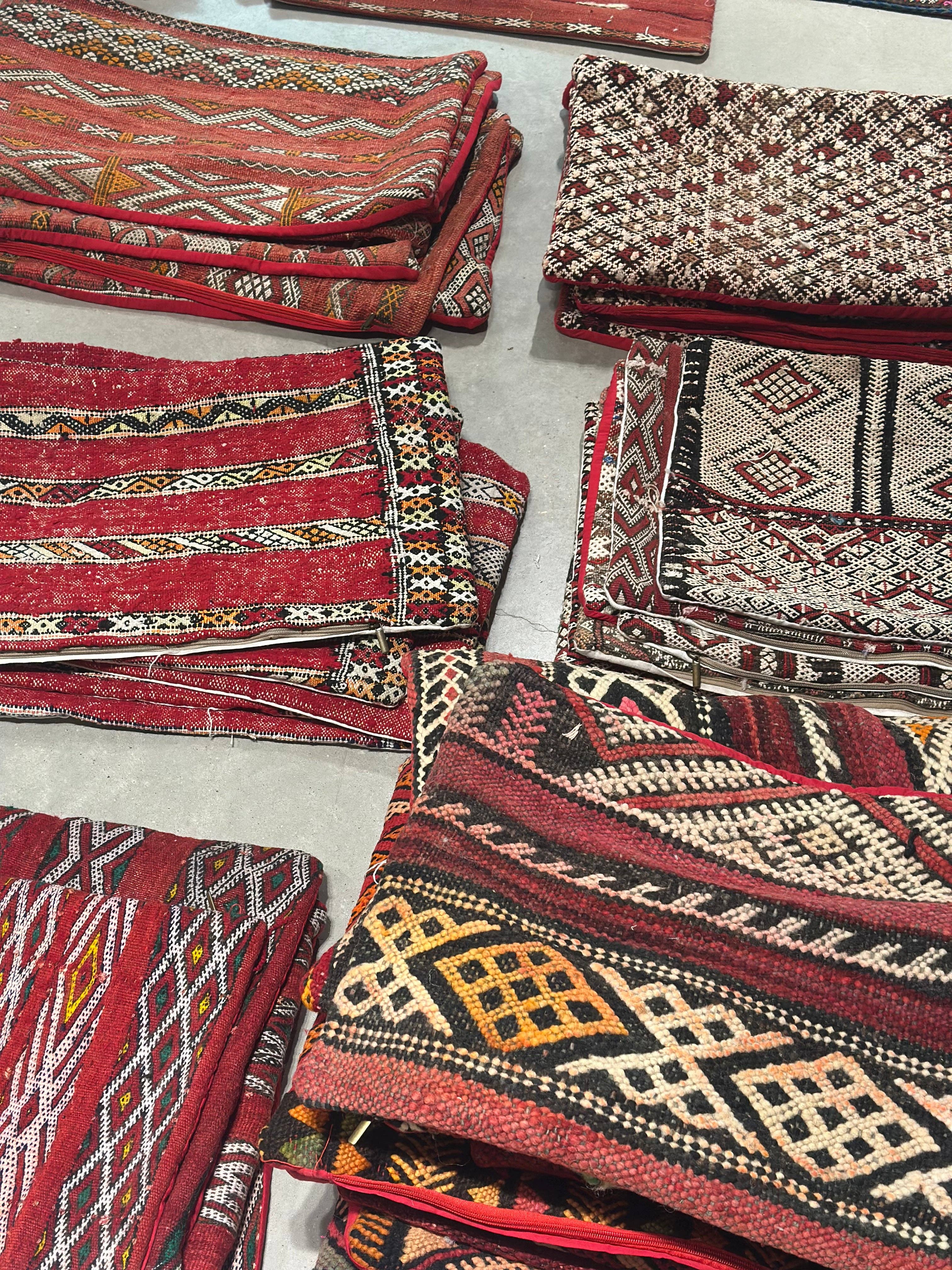 SOUK in the CITY - Wholesale Throw/Decorative Pillow - VINTAGE Upcycled Berber Cushions14