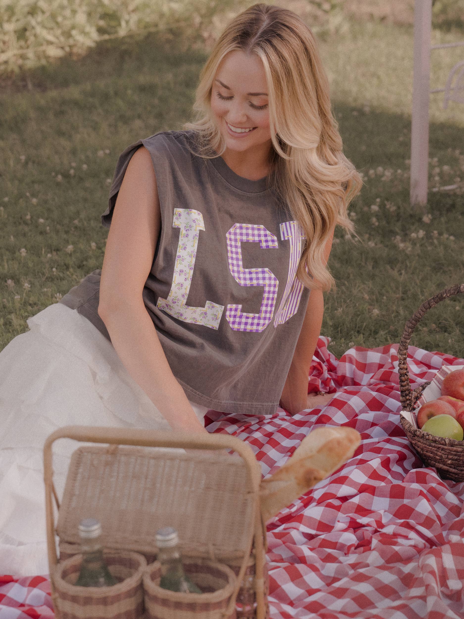 LivyLu - Wholesale Tank Top - Women's - LSU Louisiana State Tigers Quilted Puff Ink Smoke Tank 6