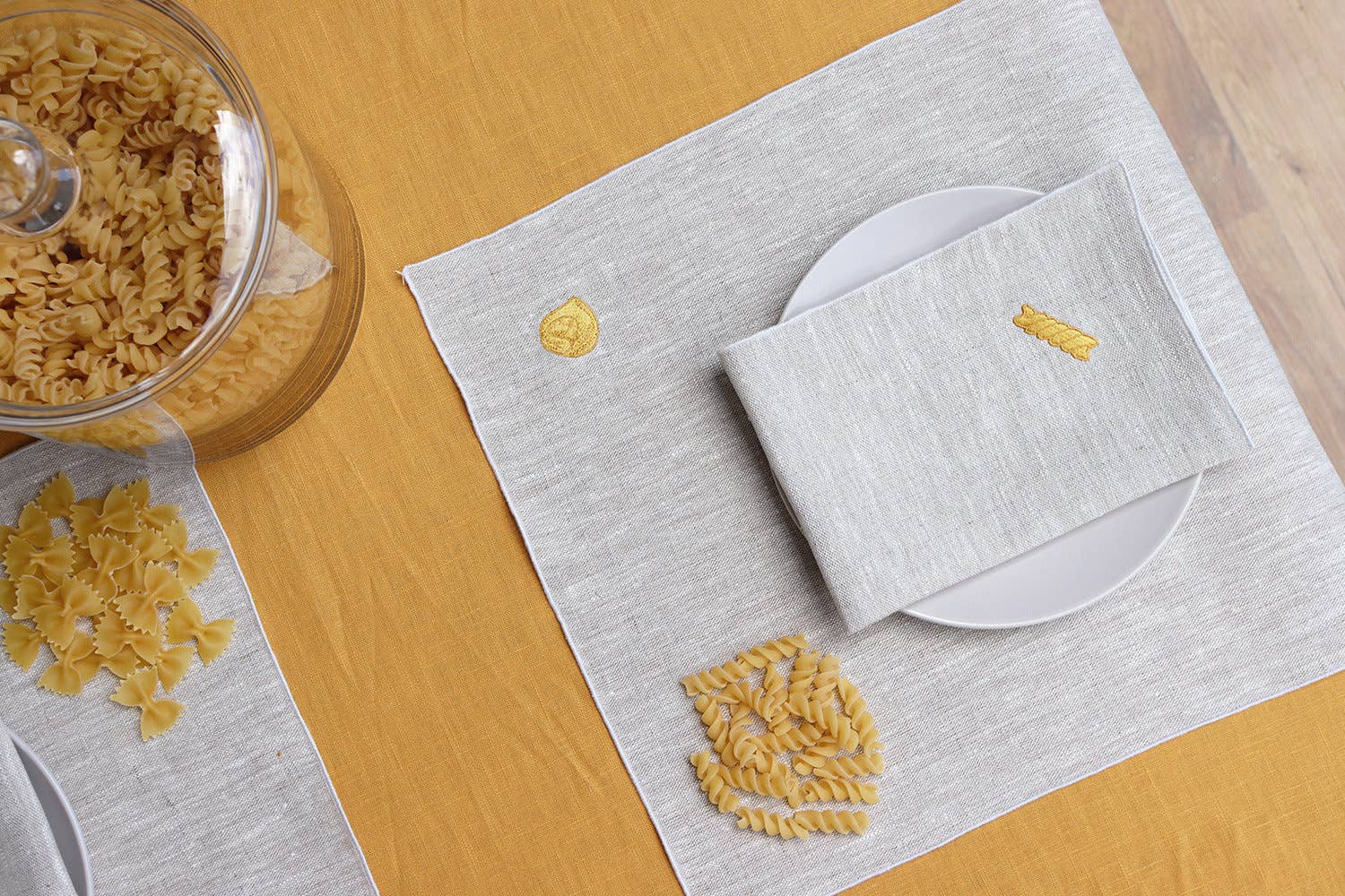 Giardino Segreto - Wholesale Dinner & Cloth Napkin - Pure linen napkin PASTA1