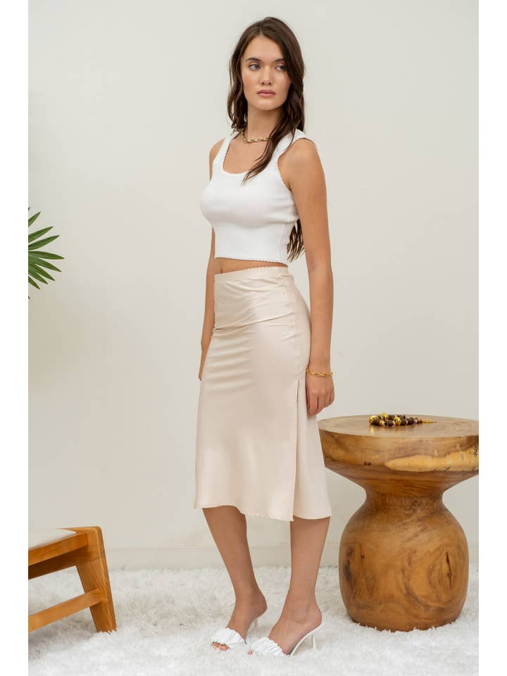 The Workshop Studio – Engroshandel Strikket top - Dame – STRIKKET CROP TOP MED KAMMUSLINGSTRIKKET TRØJE18