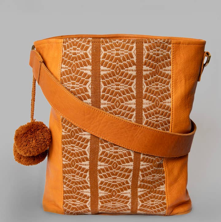 Awamaki - Wholesale Shoulder Bag - Women's - Woven Shoulder Bag2