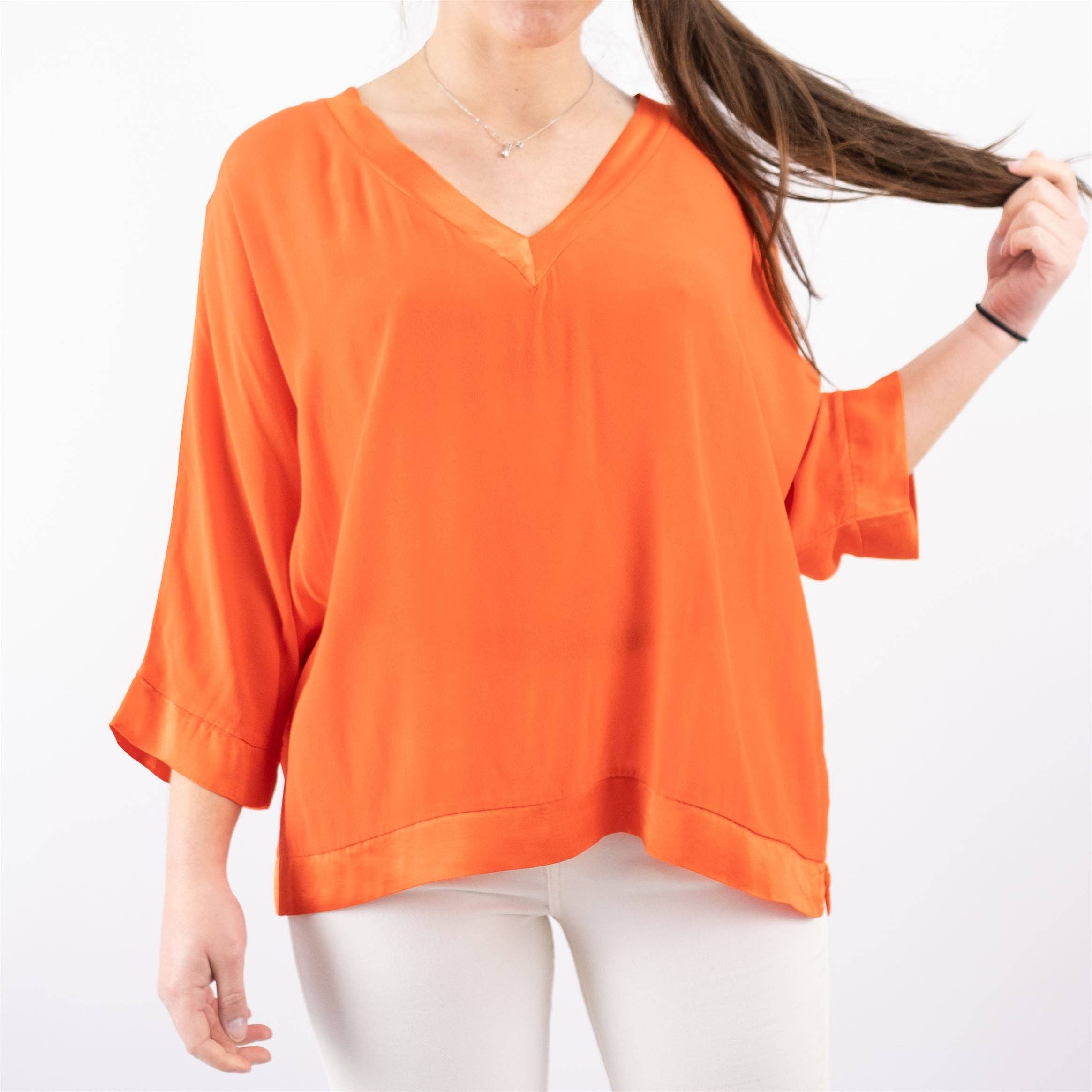 Cecile Wang - Wholesale Tunic - Women's - V-neck tunic YS217598