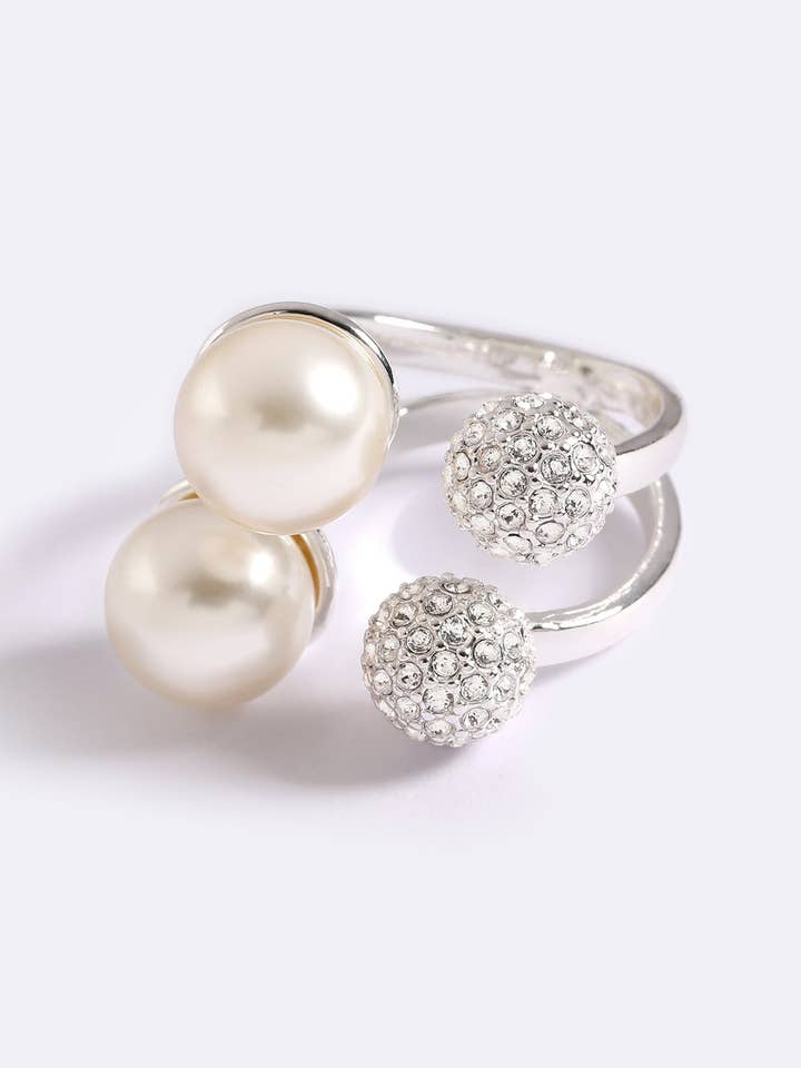 PILLS 'N PEARLS RING for wholesale by EMMA PILLS