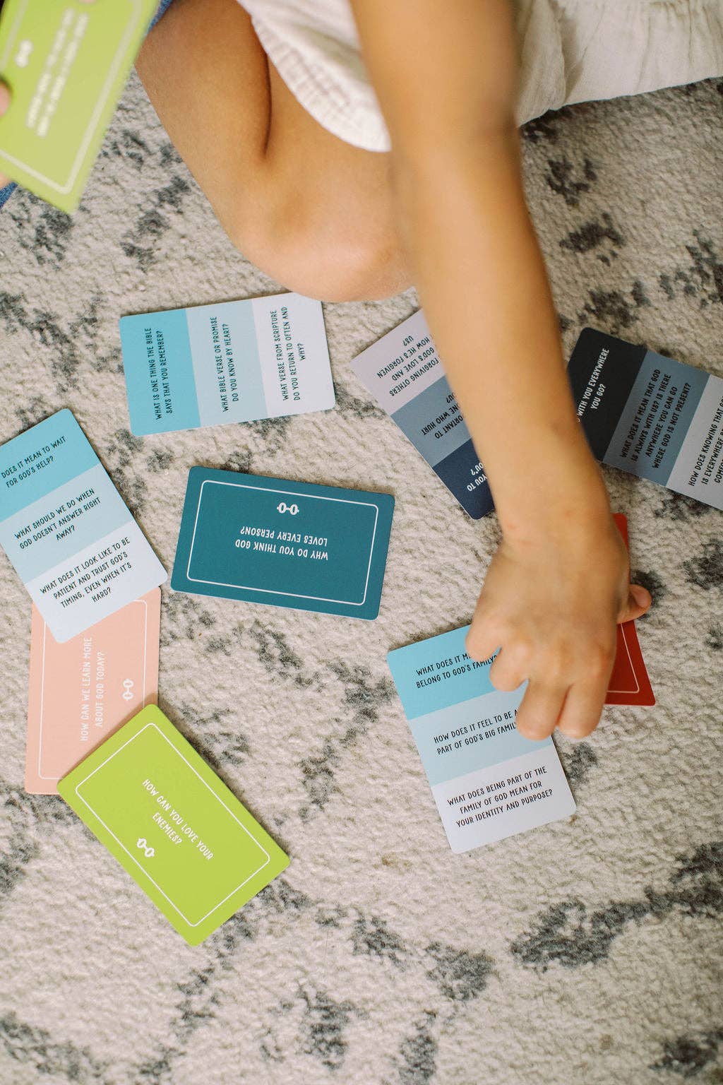 Tiny Theologians - Wholesale Learning Cards - Kids & Baby - Everyday Discipleship: Questions to Help Families Grow Together48