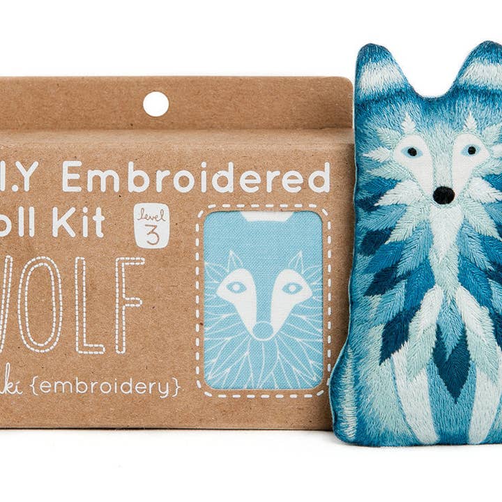 Kiriki Press - Wholesale Embroidery/Cross Stitch Supplies - Wolf - Embroidery Kit