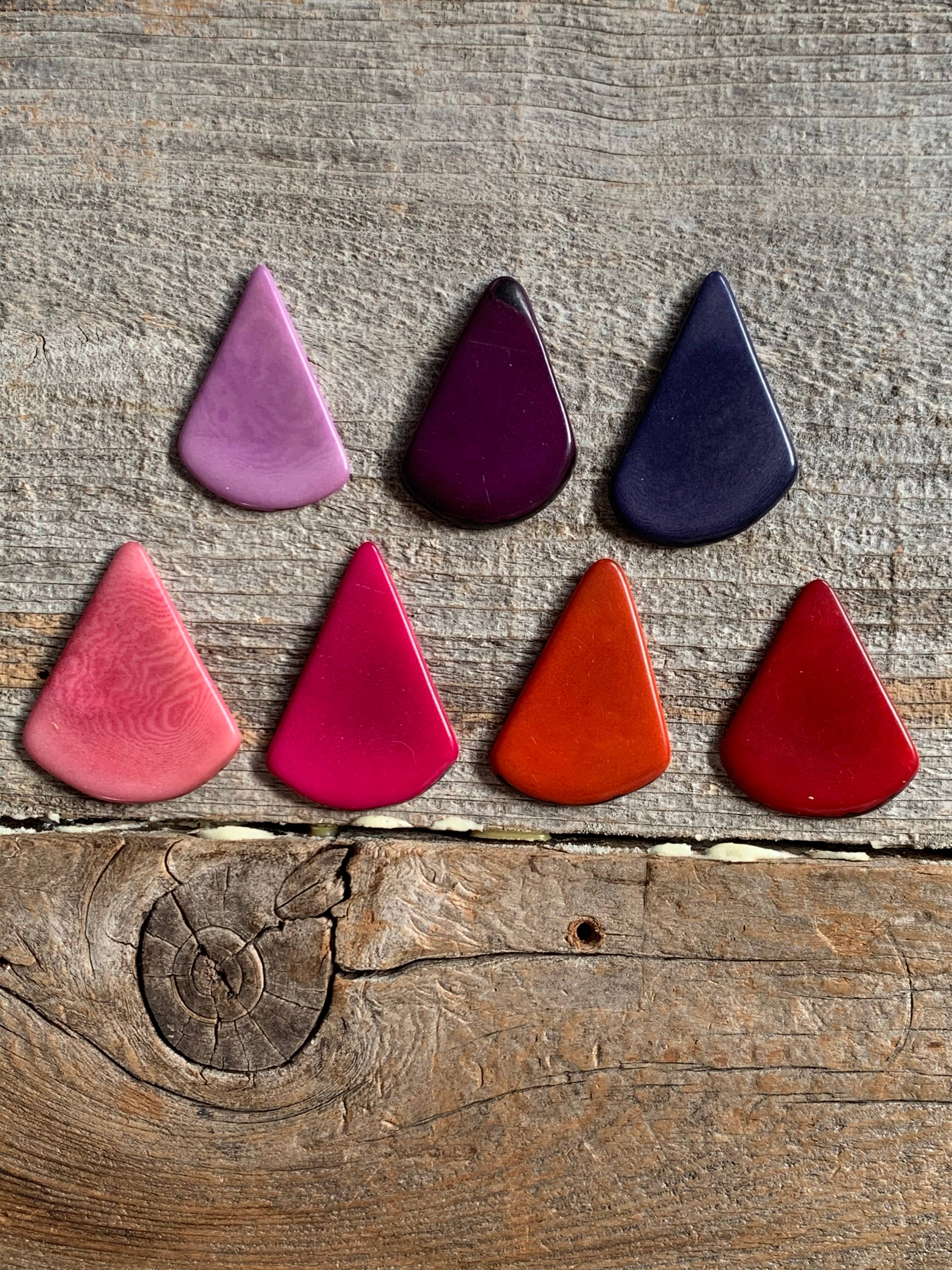 Veronica Riley Martens - Wholesale Pendant/Charm Necklace - Teardrop-Shaped Asymmetrical Tagua Necklace w/Metal Fringe3