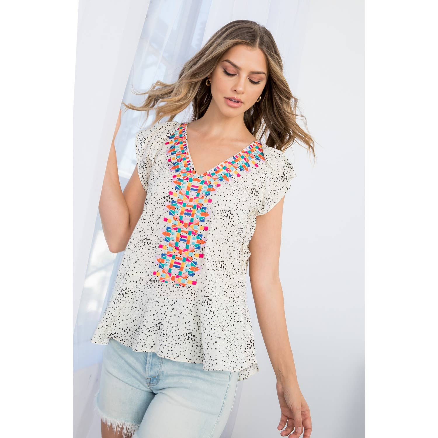 THML - Wholesale Blouse - Women's - Embroidered Flutter Sleeve Blouse15