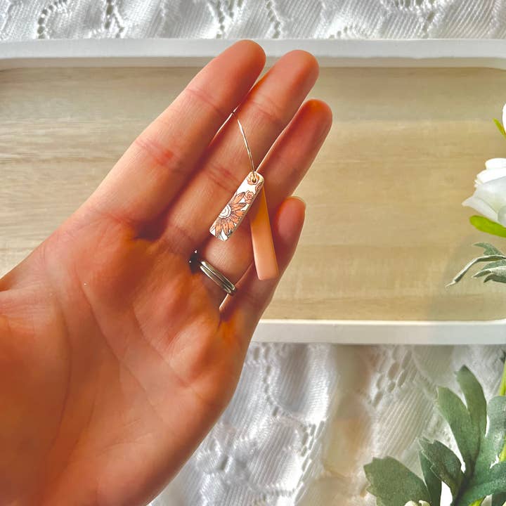 SeizeTheClayJewelry – wholesale Dangle earrings – Spring Floral Earrings, Peach Floral Earrings1