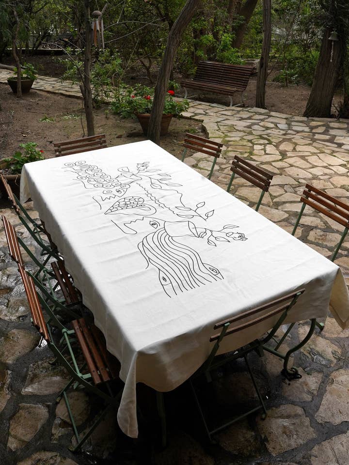 Mantel de lino bordado 150 x 250 cm BOUKORNINE – Artesanía de Túnez para venta al por mayor de LA FIBRE ARTISANALE