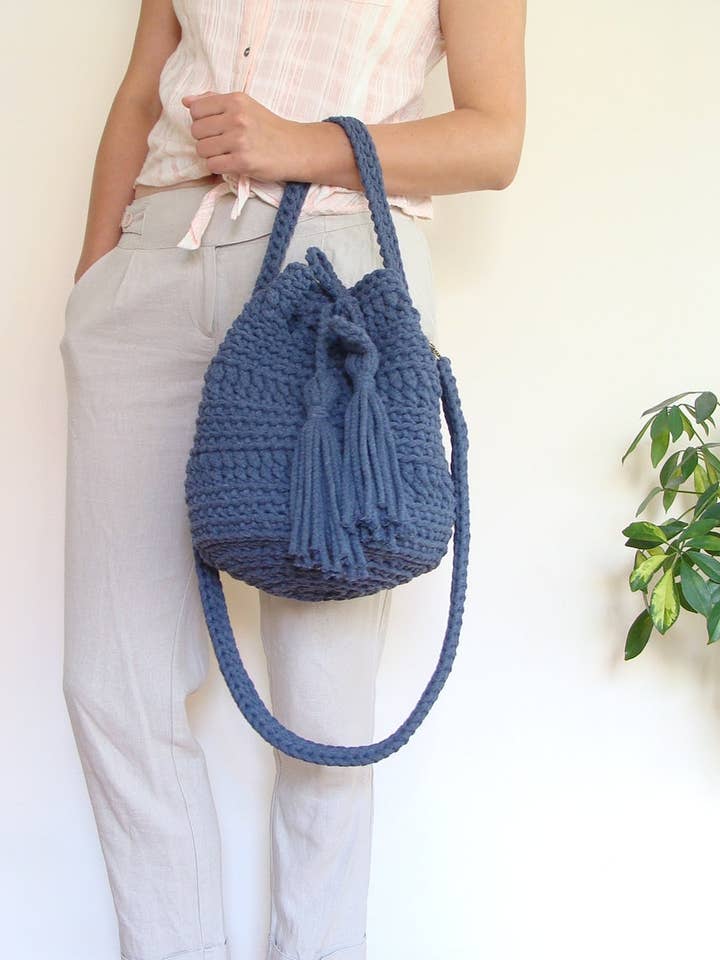 Boho bucket bag, sack bag with tassels, crossbody purse for wholesale by Woolfans