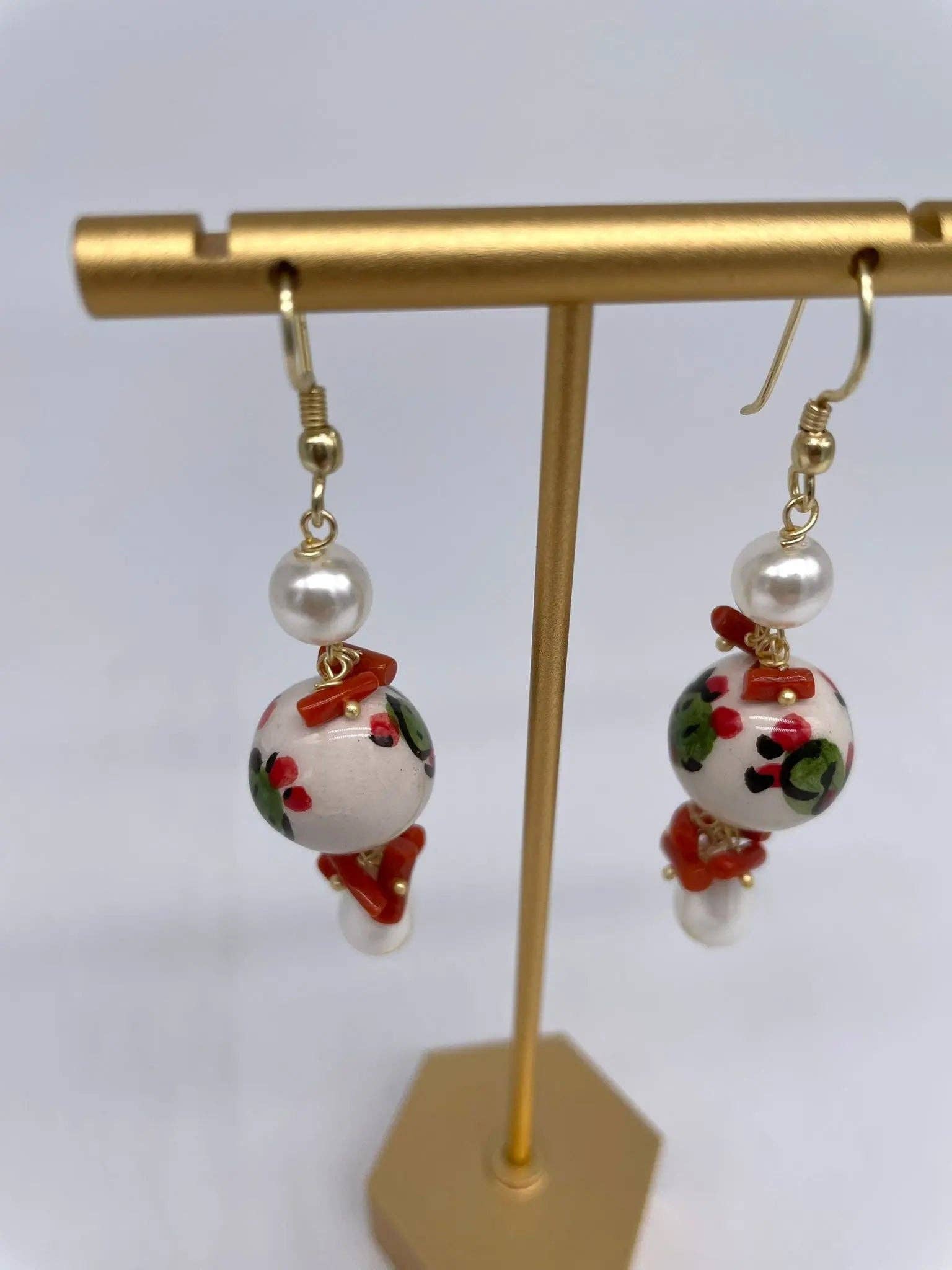 DD Ceramiche Siciliane – wholesale Dangle earrings – Handmade White Christmas Balls Earrings in Caltagirone Ceramic, stones and coral1